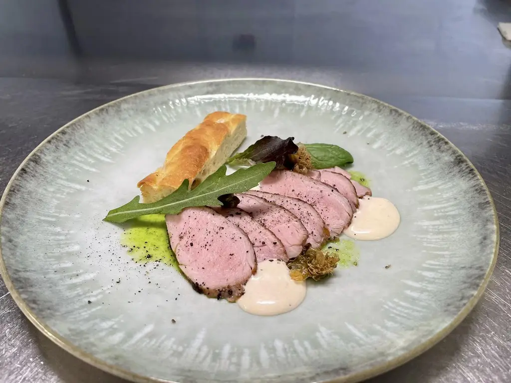 Amis Restaurant_Velké Pavlovice_slider_image_2