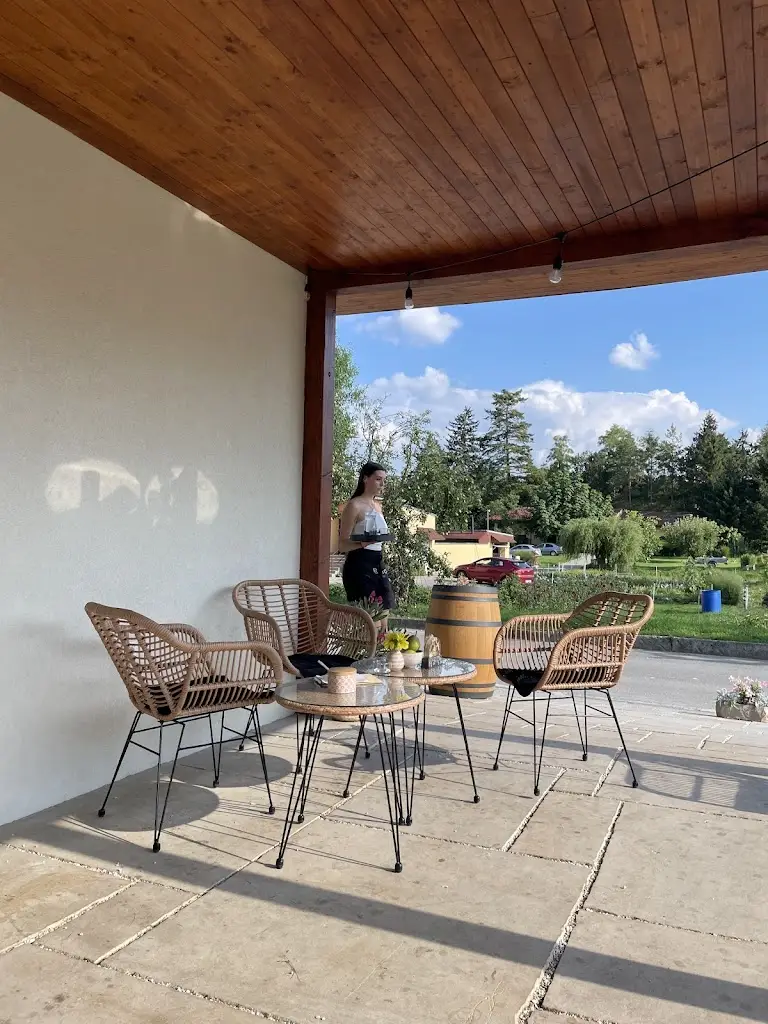 D M_Bistro v Trávě_Velké Pavlovice_review