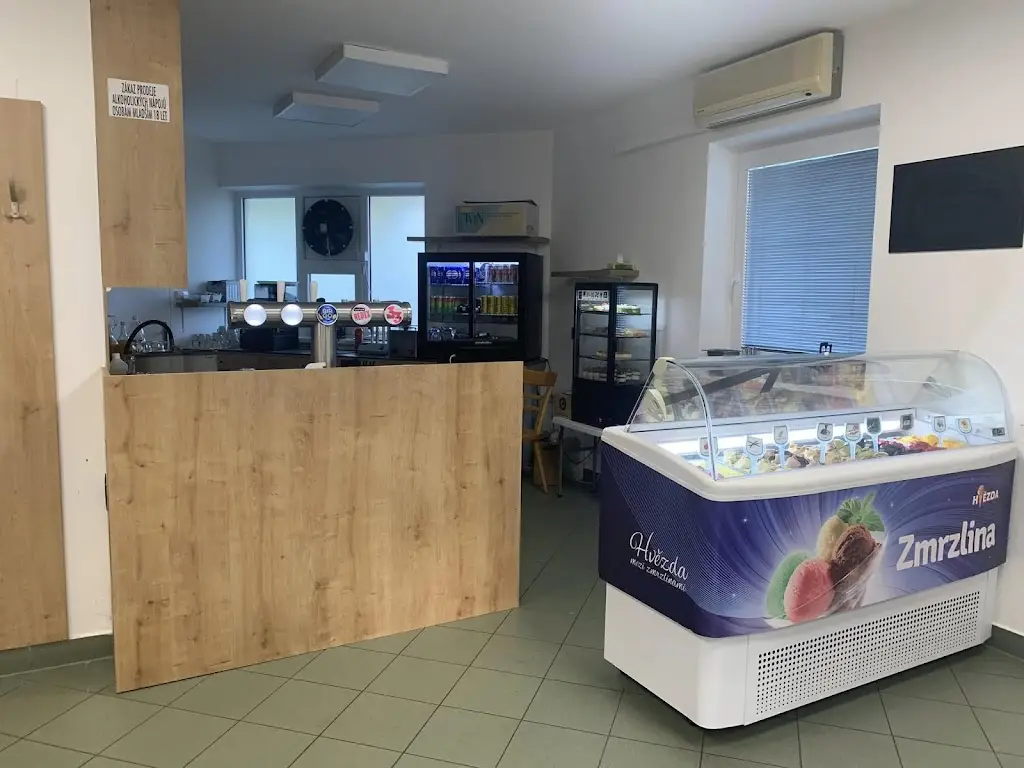 Bistro Na Střídačku restaurant in Velké Bílovice