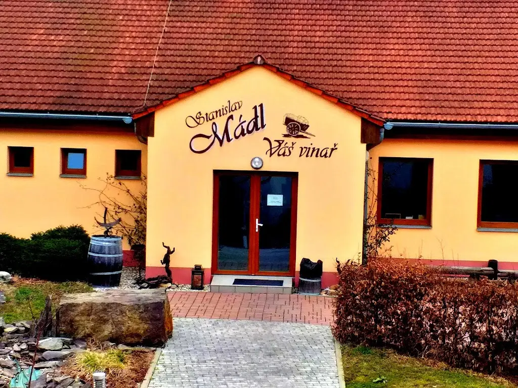 Stanislav Mádl - Váš vinař_Velké Bílovice_slider_image_3