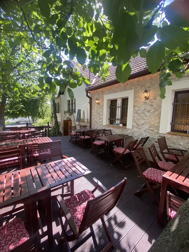 Sklep u Balounů_Velké Bílovice_slider_image_1