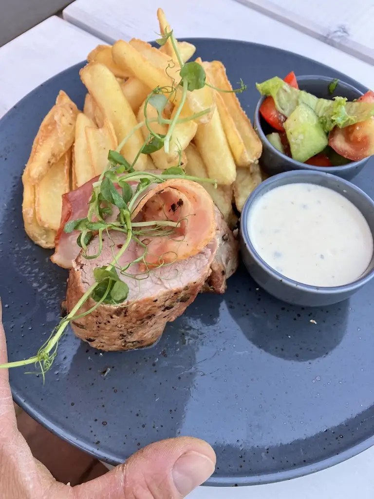 Marek Růžička_Hospoda Na Ostrůvku_Veverská Bítýška_recensione