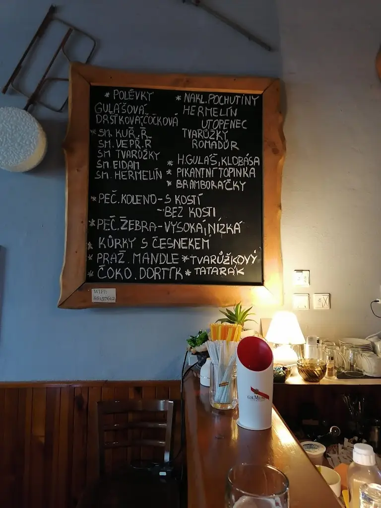 Menu_Restaurace U Pavlíčků_Veverská Bítýška_image_3