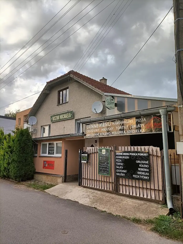 Bistro Michaela - Pizzeria_Višňové_slider_image_2