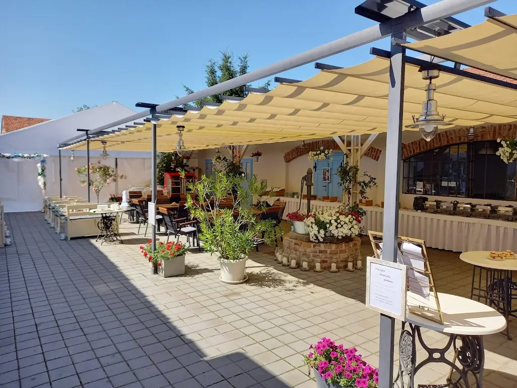 Restaurace Na 17ce_Vranovice_slider_image_3