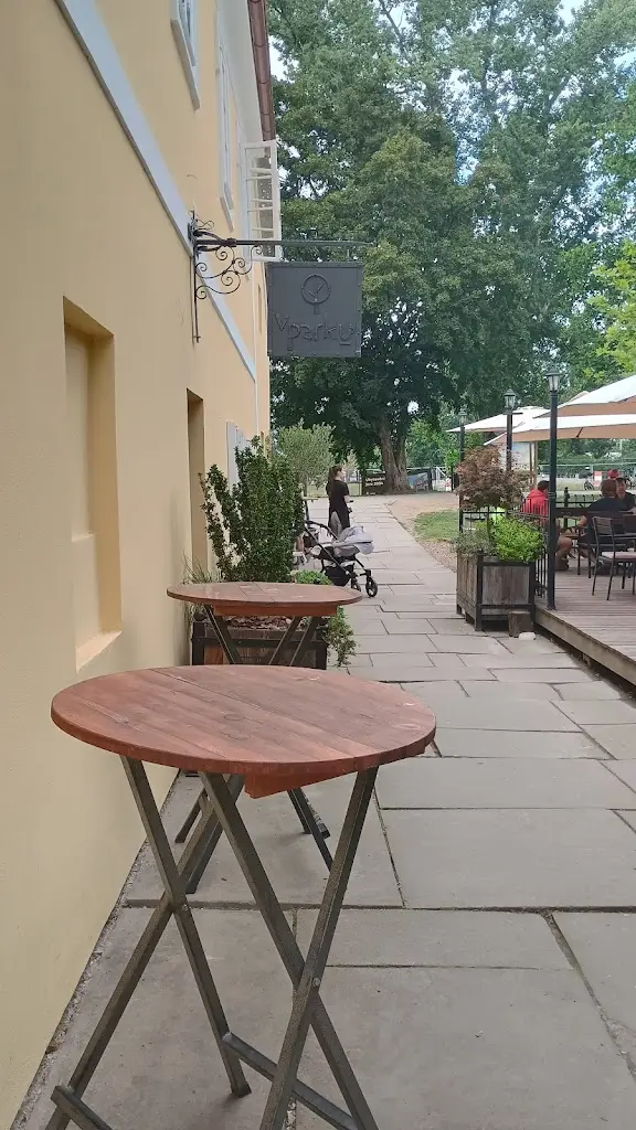 -p-_V Parku_Veselí nad Moravou_review