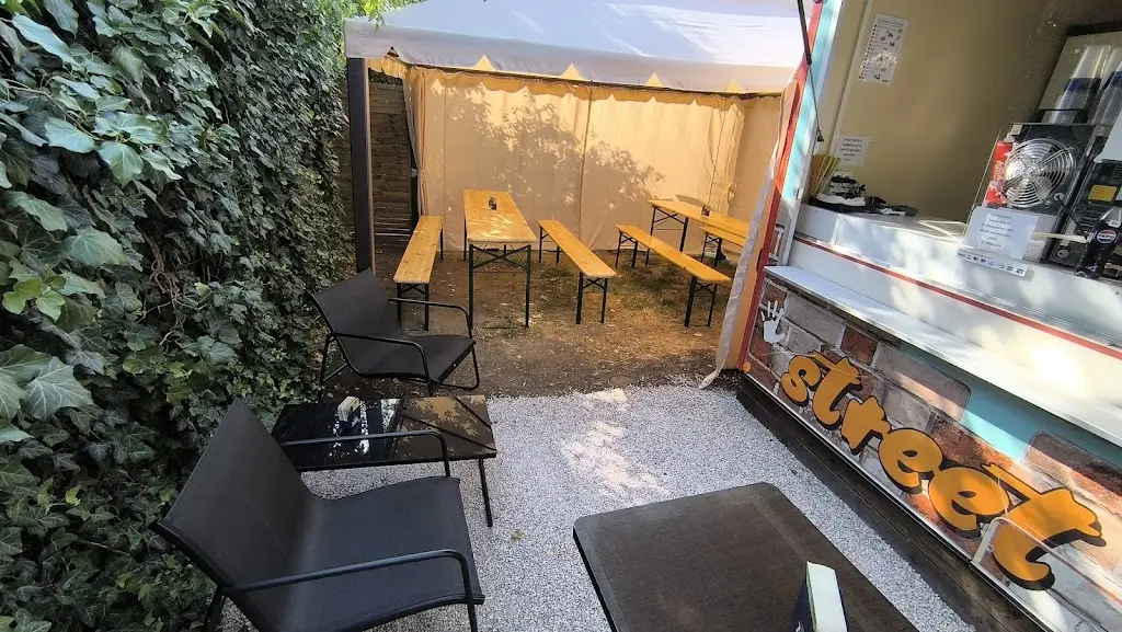 Pizza Tom_Veselí nad Moravou_slider_image_3