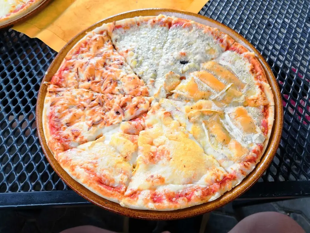 Restaurace Pizzerie Verona_Veselí nad Moravou_slider_image_3