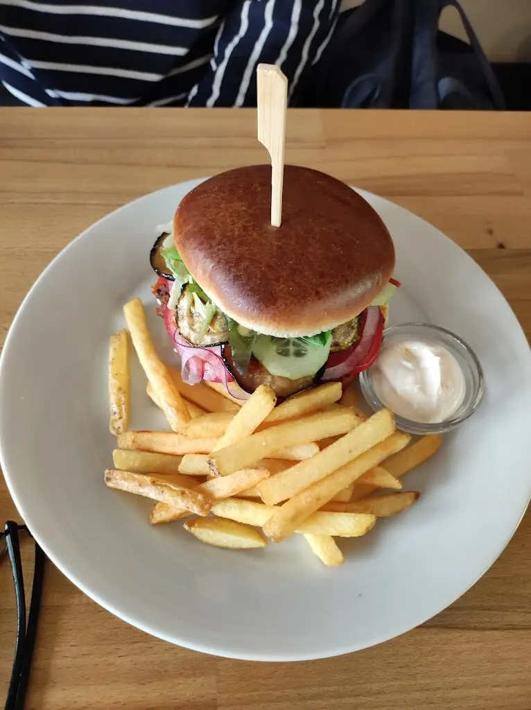 Bistro Tasty co._Veselí nad Moravou_slider_image_3