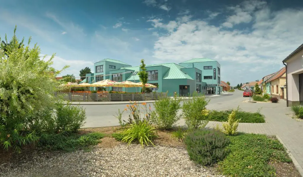 Hotel Žabčice restaurant in Žabčice