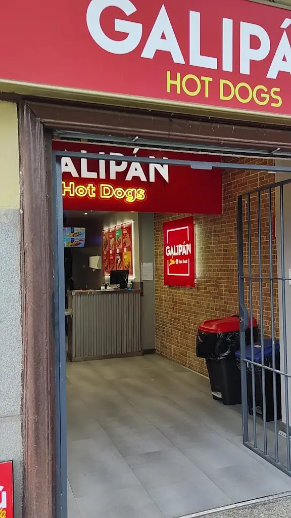 Julian Asher_Galipán La Latina_Chlum u Třeboně_review