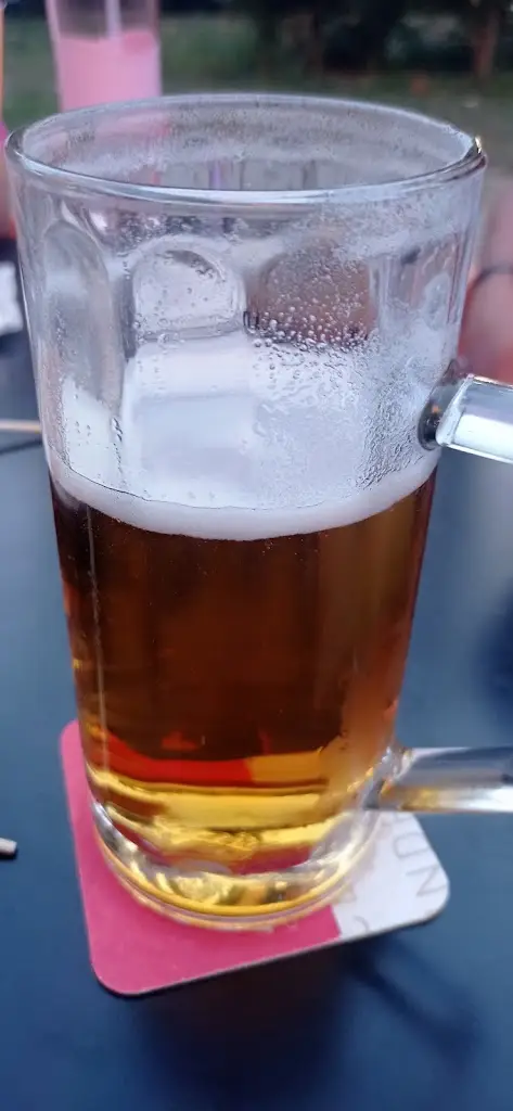 Bart R.C_Rest Art Café_Zastávka_recensione