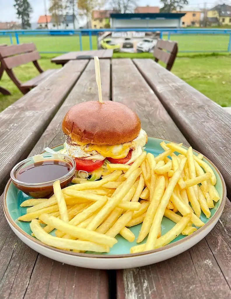 Menu_Restaurace Stadion Zastávka_Zastávka_image_1