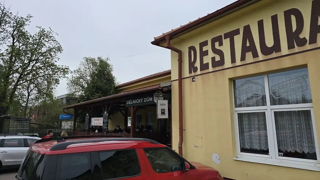 Restaurace Dělnický Dům_Zastávka_slider_image_1
