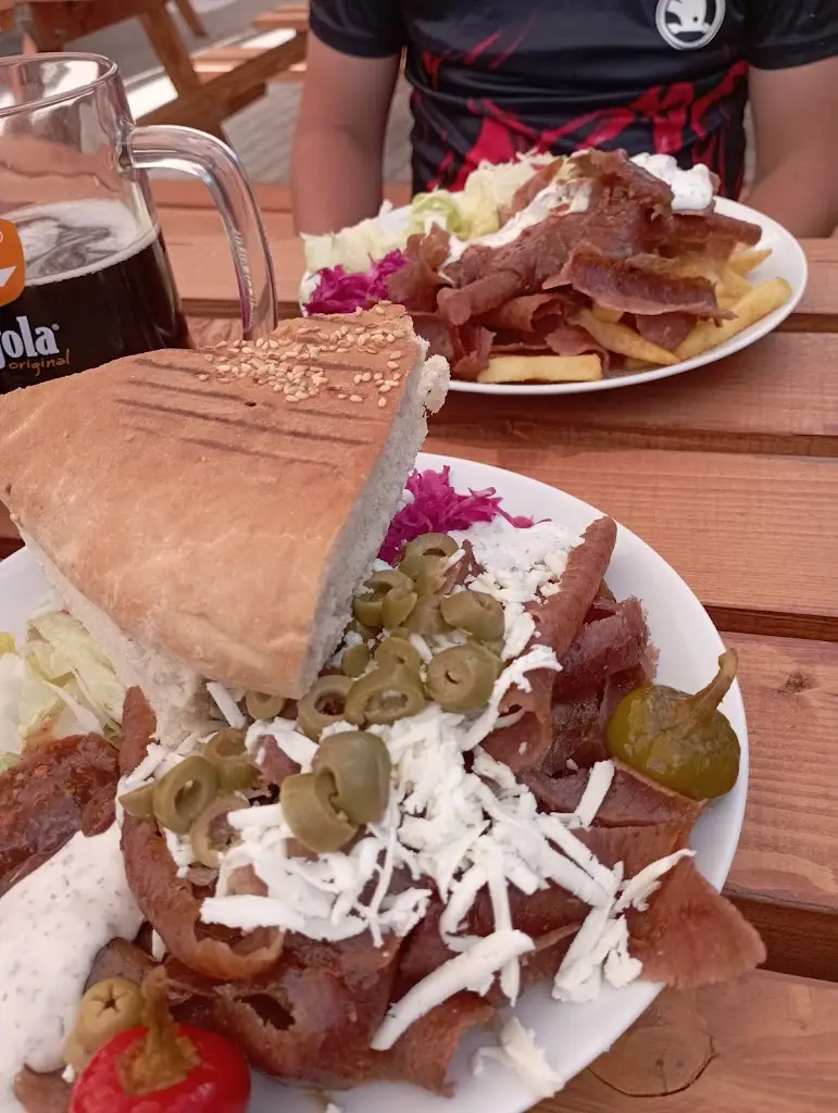 Andrea Kubantová_Istanbul Kebab Zaječí_Zaječí_review