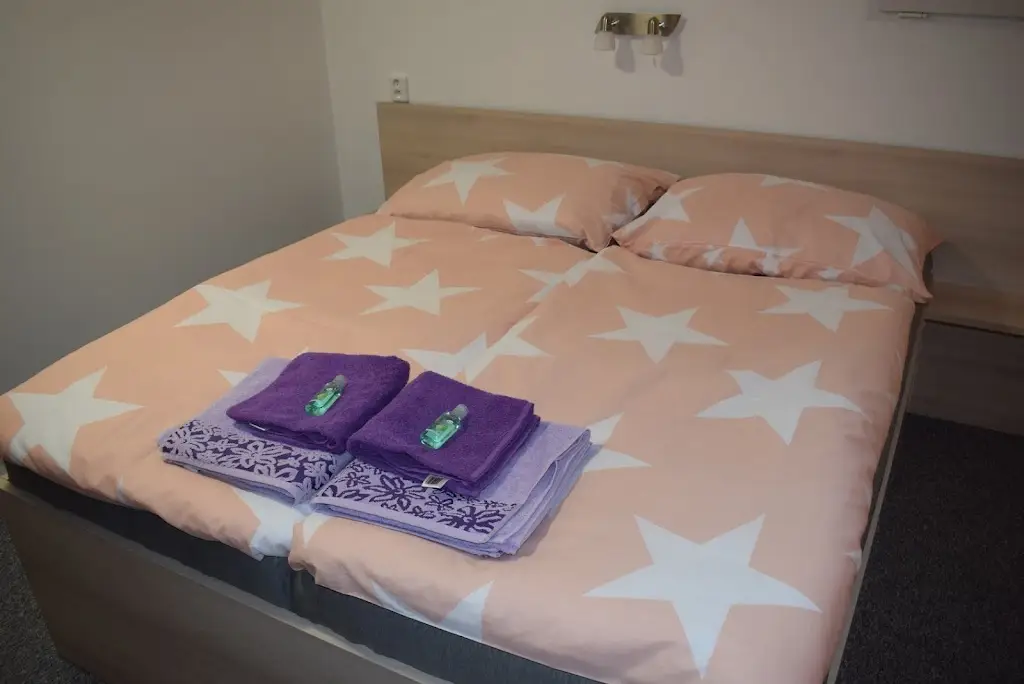 Moto bar u Golema s ubytováním_Ždánice_slider_image_3