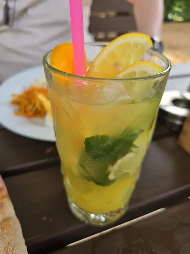 Lana NN_Stella Zbraslav_Zbraslav_review