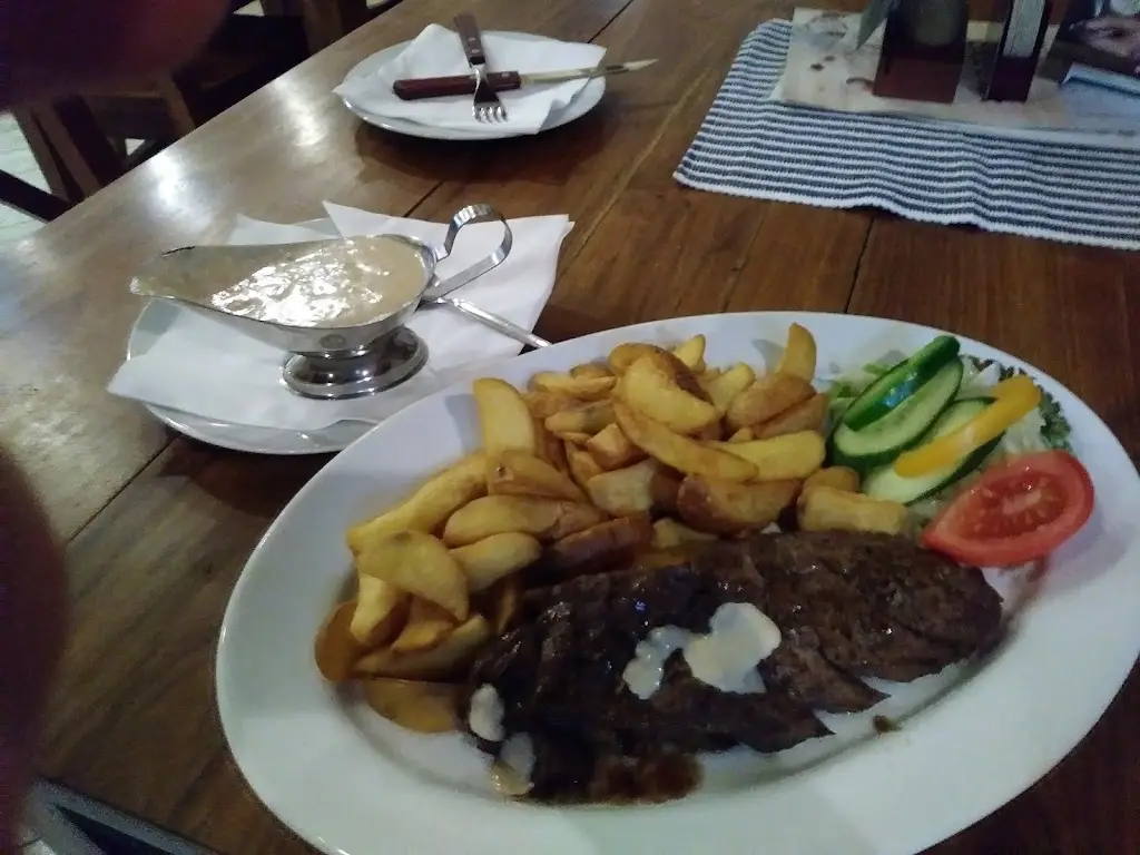 Nikolai Rangl_Restaurace U Přístavu_Zbraslav_review