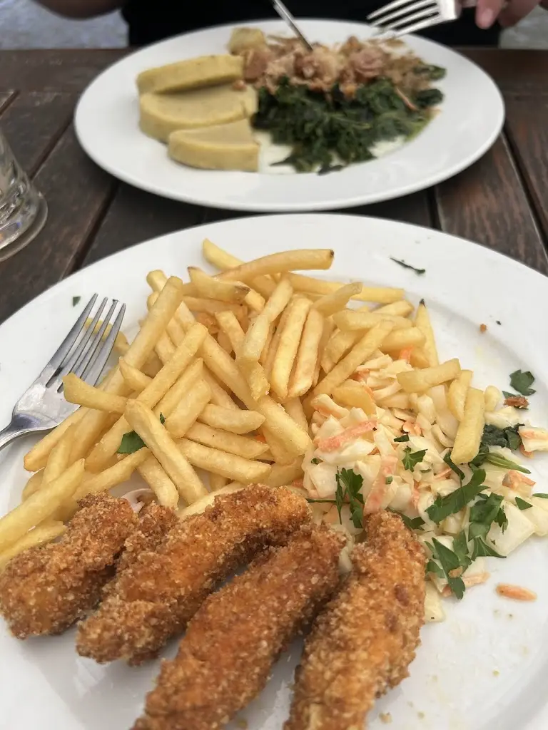 Christine Chua_Hotel Restaurant Darwin_Zbraslav_review