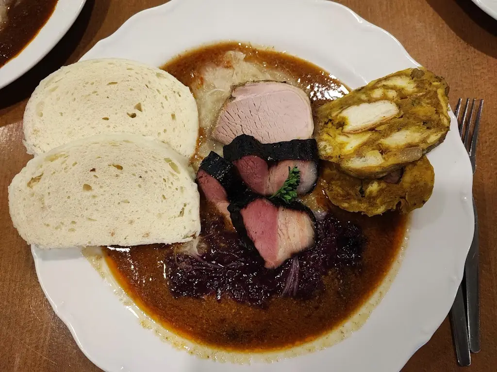 Bürgerliches Restaurant_Aš_slider_image_3