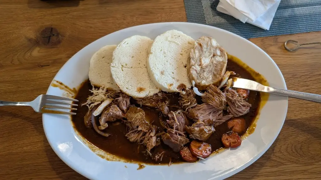 Volkmar Ebermann_Restaurant im TravelFree_Aš_review