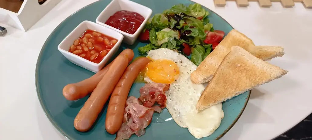 Jaroslav Kaas_Iboba-Café_Aš_review