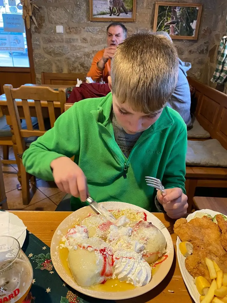 Alena Hilbert_Restaurace Salaš Rýžovna_Abertamy_review