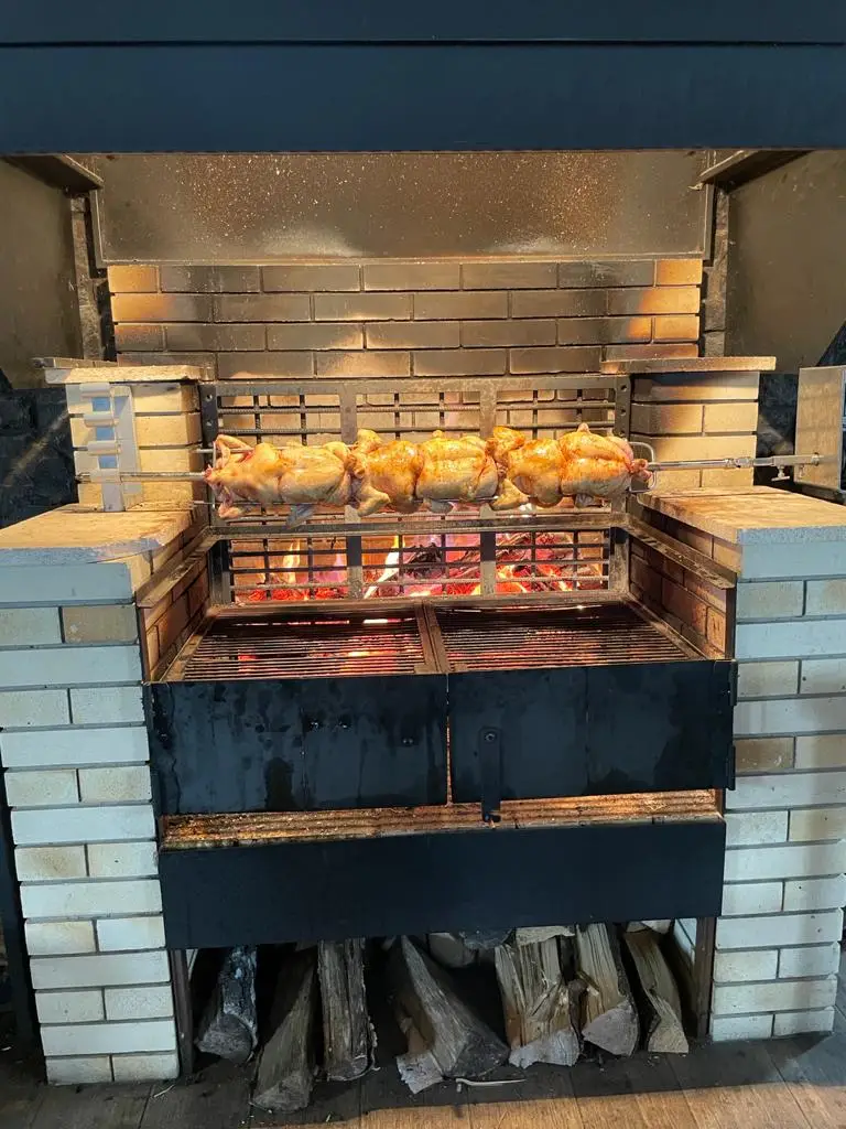 Bufet Orion_Abertamy_slider_image_1