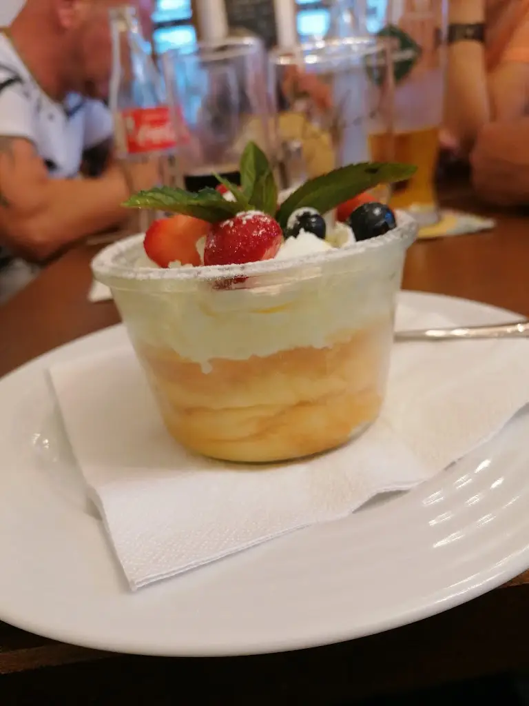 Peggy Leinhos_hospůdka Aberthamka_Abertamy_review