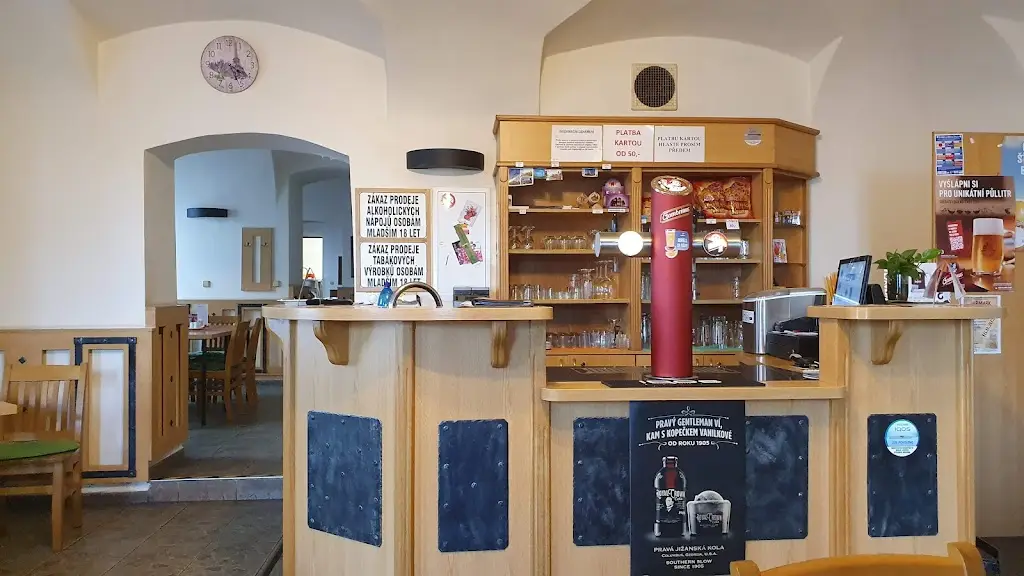 Restaurace Radniční sklípek restaurant in Bochov