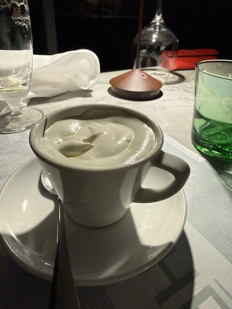 Assya Azrieli_Restaurace Le Marché Karlovy Vary_Bochov_review