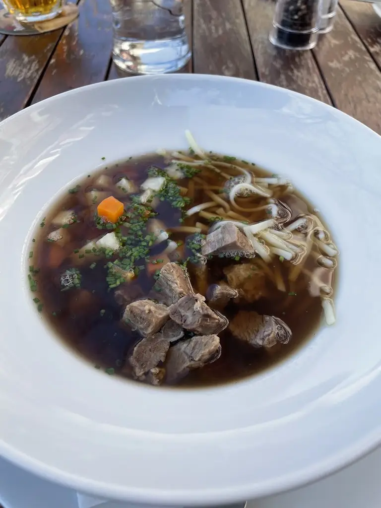 Serenat Macar_Restaurace La Hospoda Karlovy Vary_Bochov_review