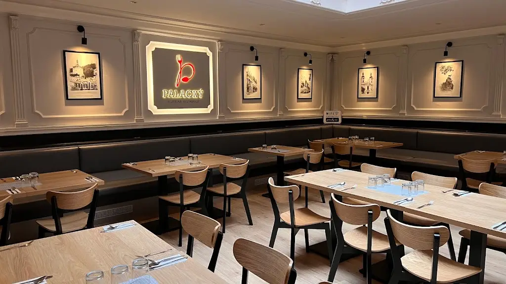 Plzeňská Restaurace Palacký restaurant in Bochov