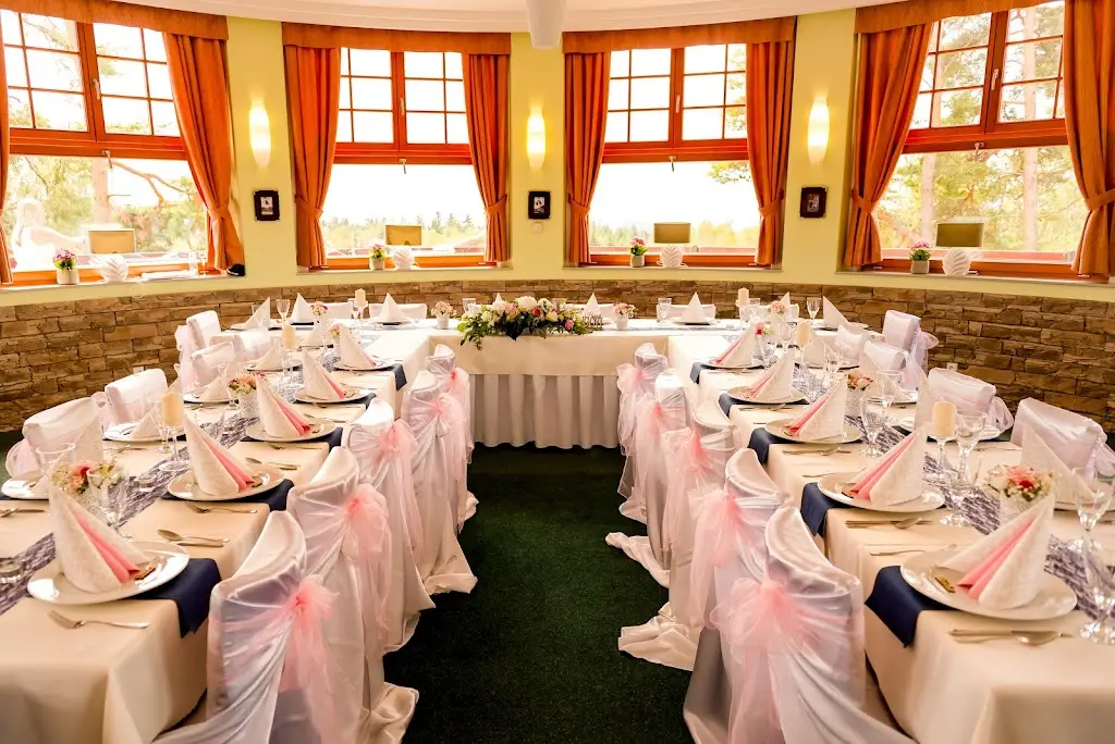 Restaurace Vítkova Hora_Bochov_slider_image_1