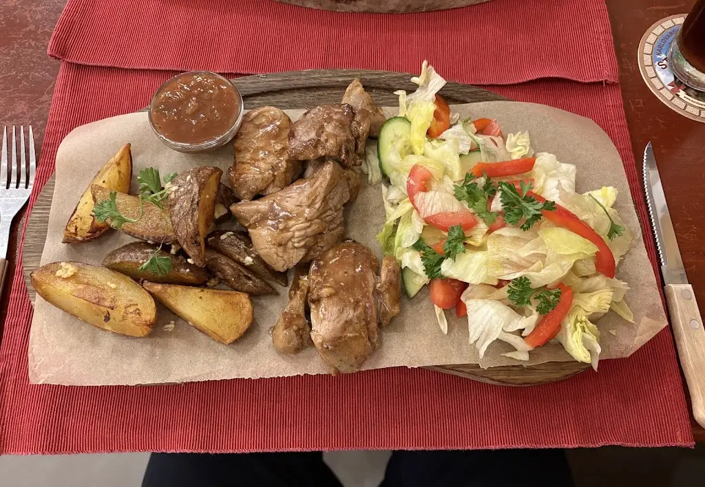 Pascal Marghitola_Ukrajina restaurace Karlovy Vary_Bochov_review