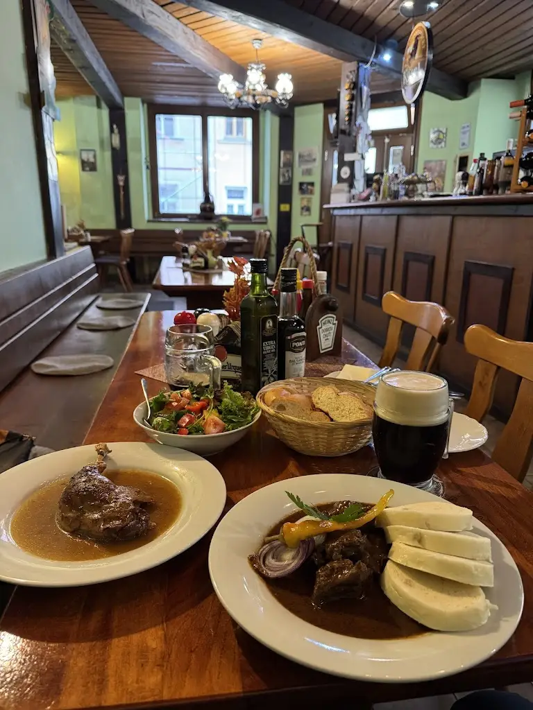 Victor Kapustin_Velkopopovická Karlovy Vary_Bochov_review