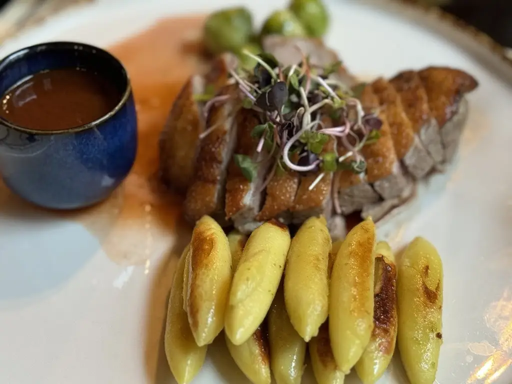 Yilan Fan_Charleston restaurant Karlovy Vary_Bochov_review