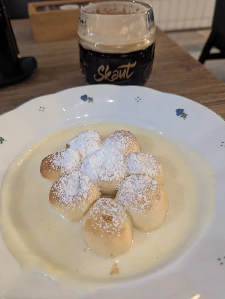 James Ferguson_Restaurace Hvězda_Cheb_review