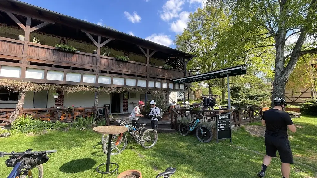 Jan Švancer_Hostinec pod Hradem_Cheb_review