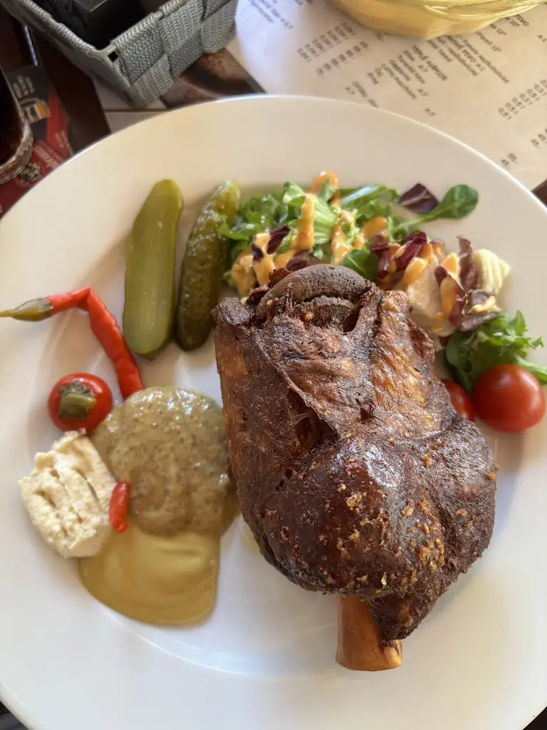 Restaurant Dama_Cheb_slider_image_2