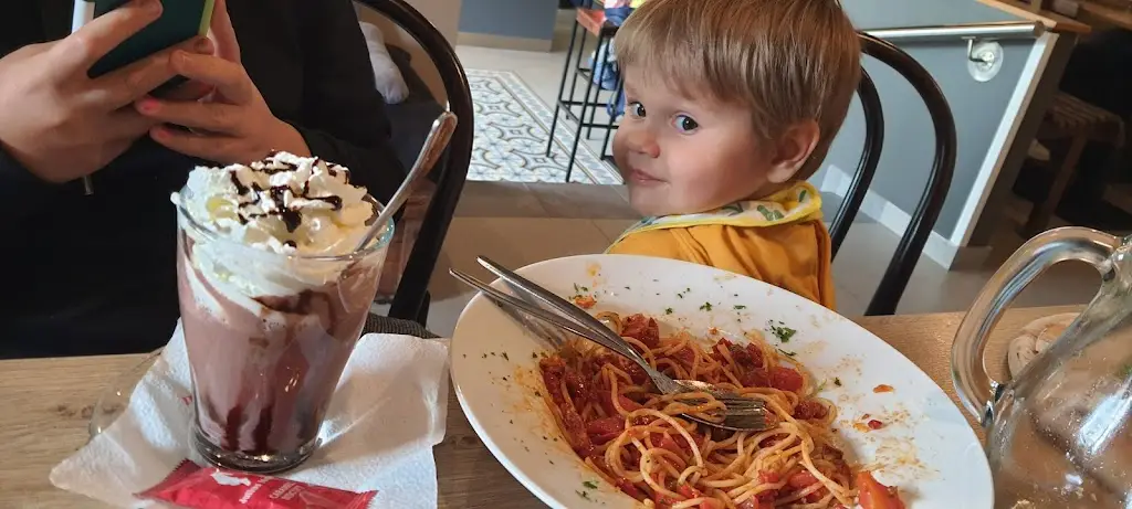 Ondřej Bláha (6ndra)_Pizza Banditos - Bistro - Caffé_Cheb_review