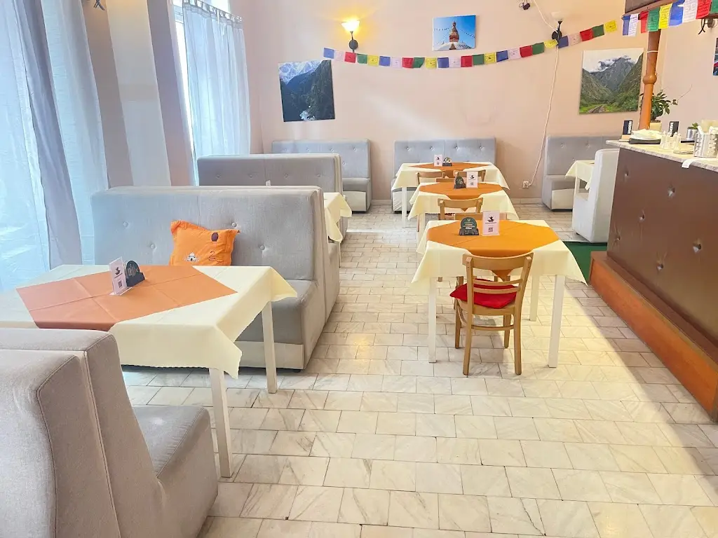 MANAKAMANA Indická, Nepálská restaurace Cheb_Cheb_slider_image_1