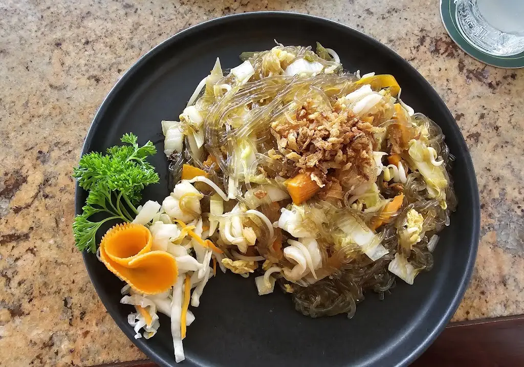 Susanne Pearson_PHO88_Cheb_review