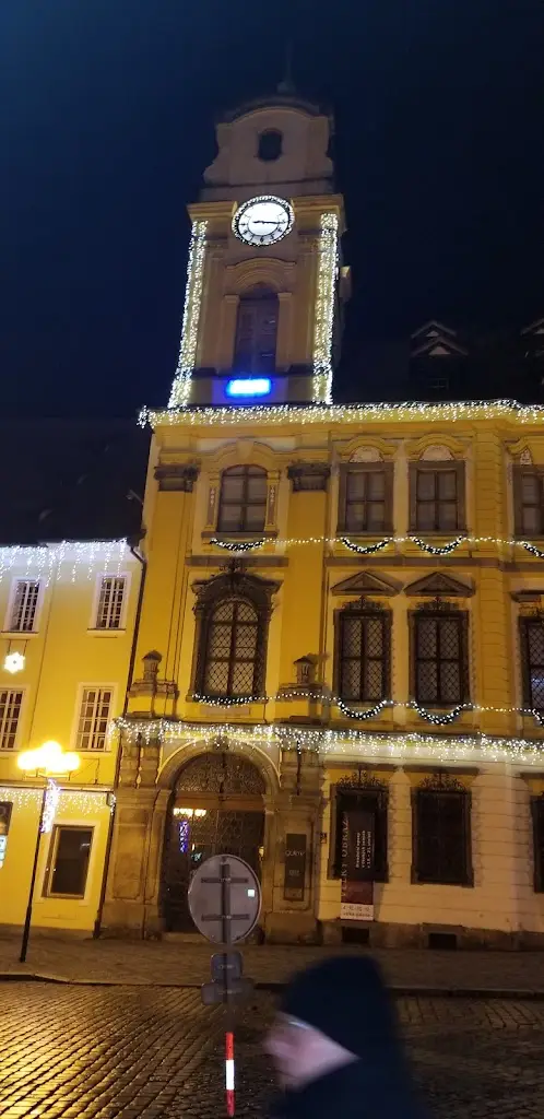 Dave pilley_Caffe 11_Cheb_review