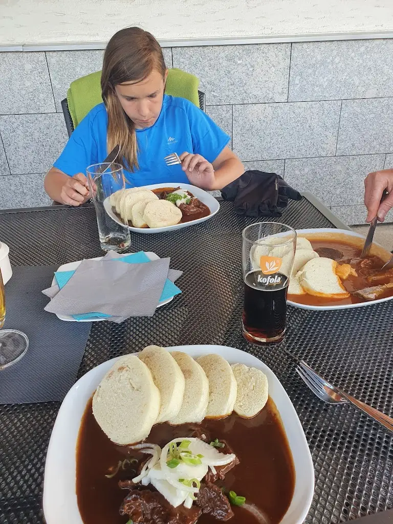 Petr S_Restaurace U Přístavu_Cheb_review