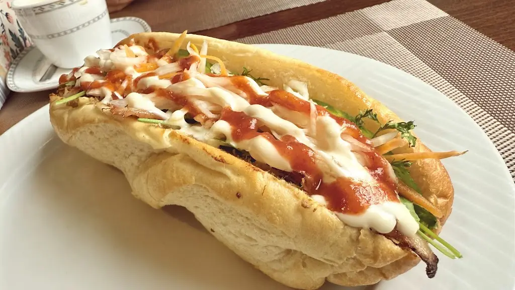 Christoph_A&A VIET NAM QUAN_Cheb_review