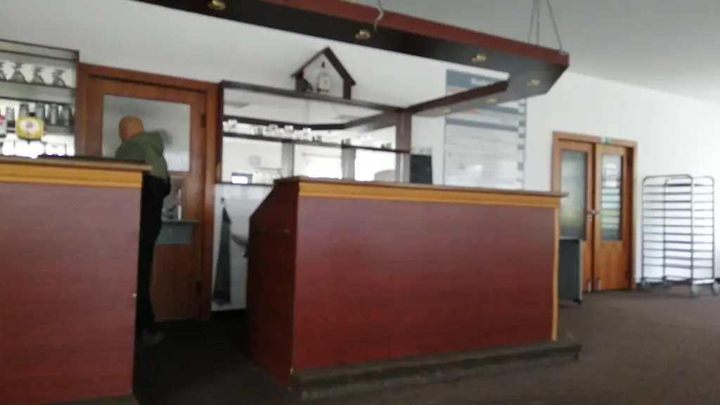 Giuliano Tori_Jídelna Na Hrázi_Cheb_review