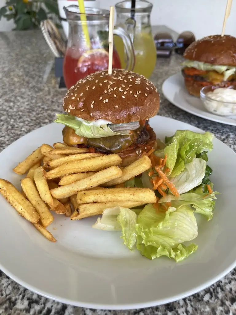 Martin Zahradnicek_Grill & Bar Pod Falcí_Cheb_review