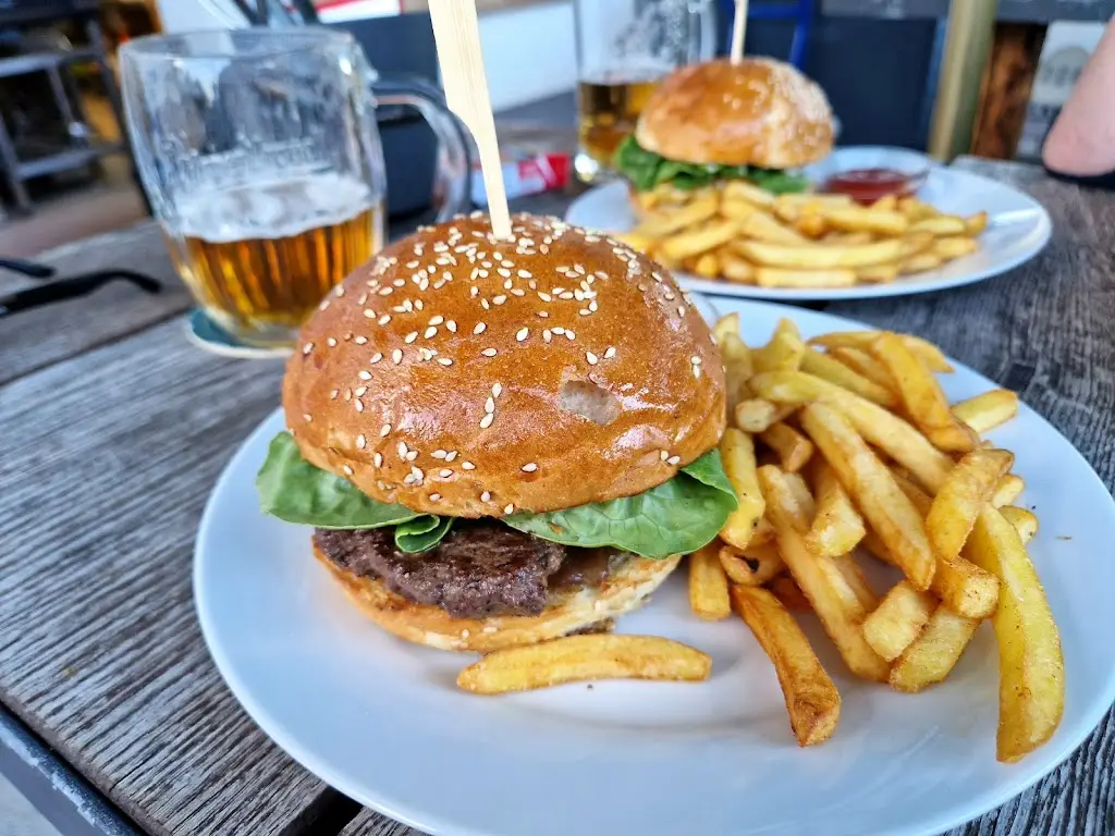 Grill & Bar Pod Falcí_Cheb_slider_image_3