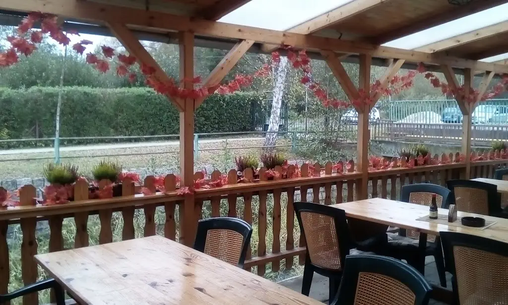 Penzion U Vlášků a Hospůdka U Doubků ristorante a Dalovice